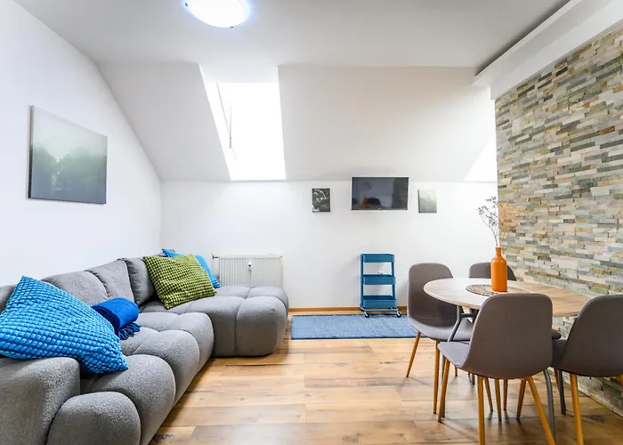 شقة The Cosy Loft ليوبليانا